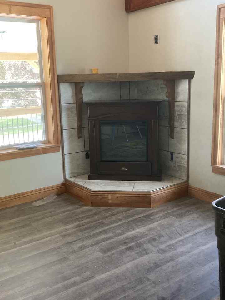 102 N Work St - Photo 2 of 14