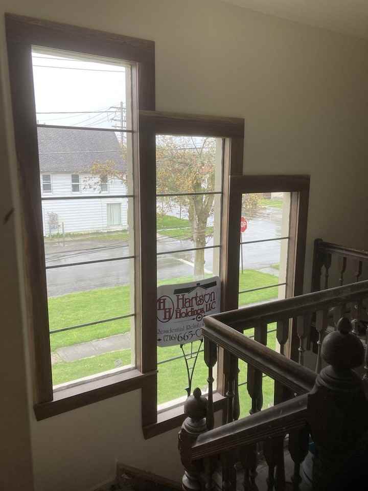 102 N Work St - Photo 3 of 14