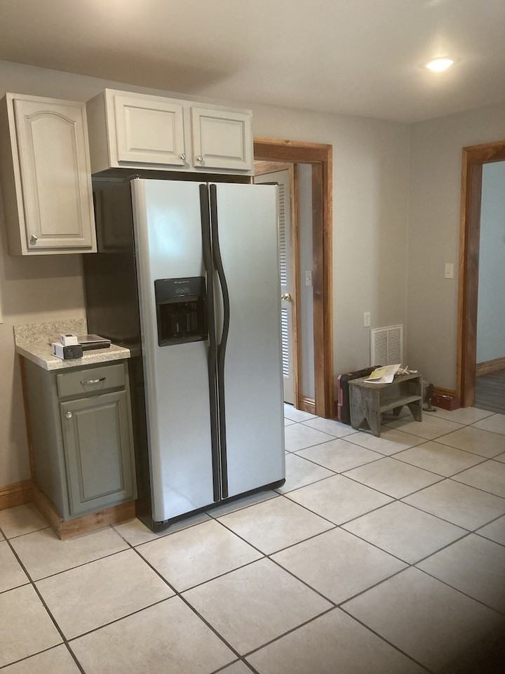 102 N Work St - Photo 5 of 14