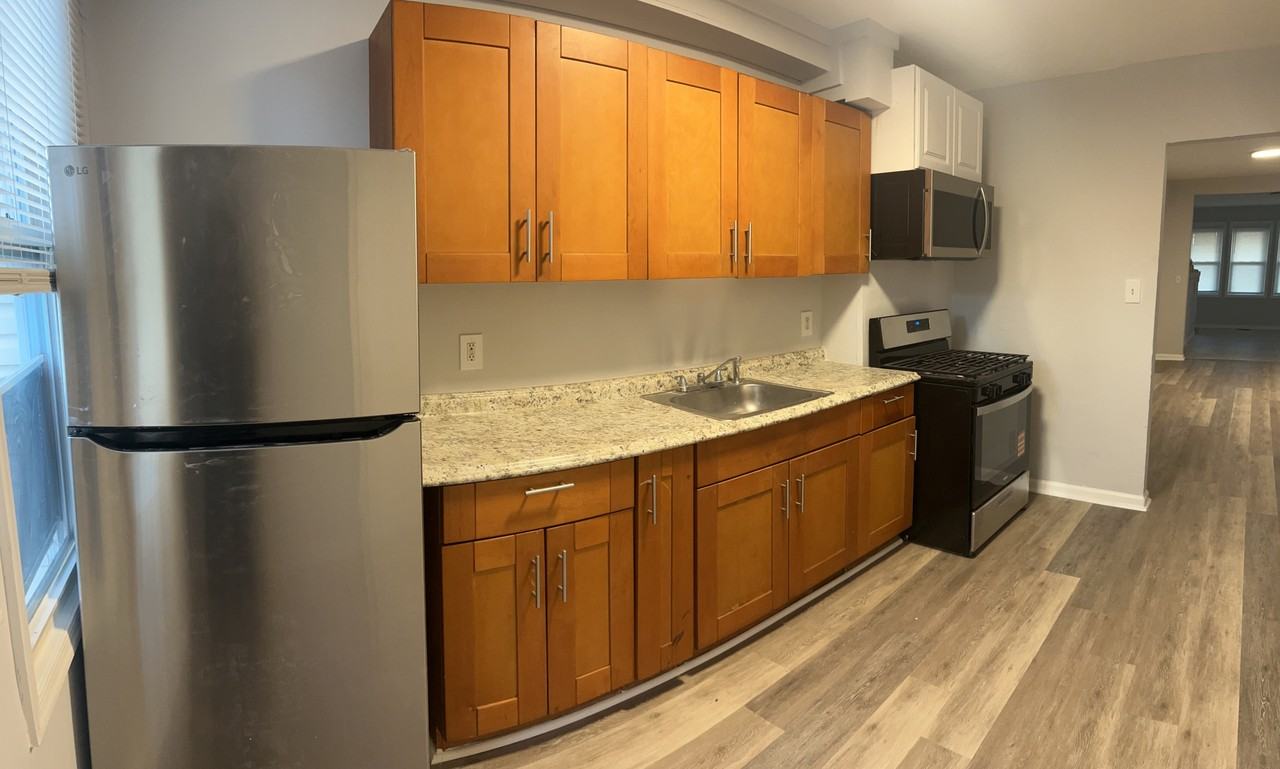 1032 Bangs Ave #1 - Photo 3 of 6