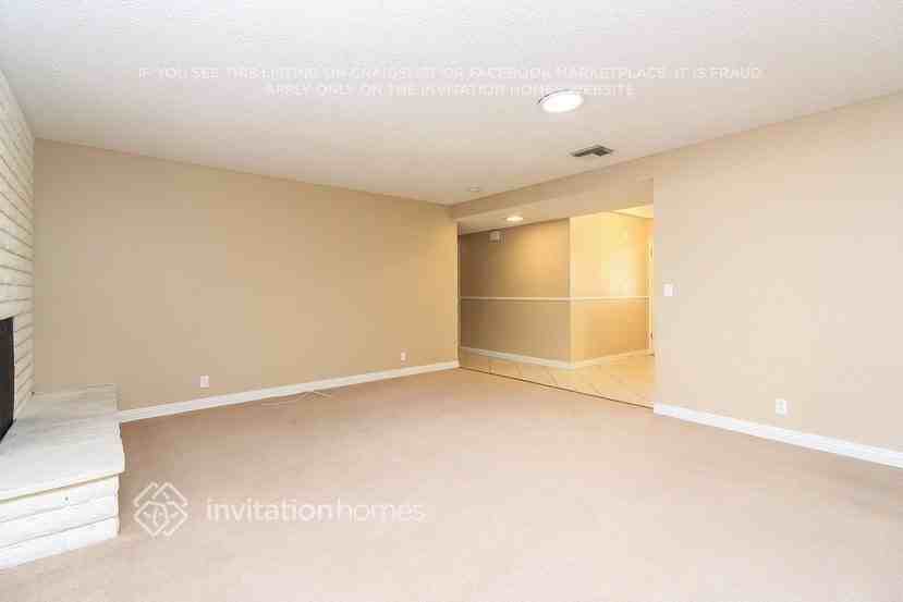 41797 Royal Palm Dr - Photo 4 of 23