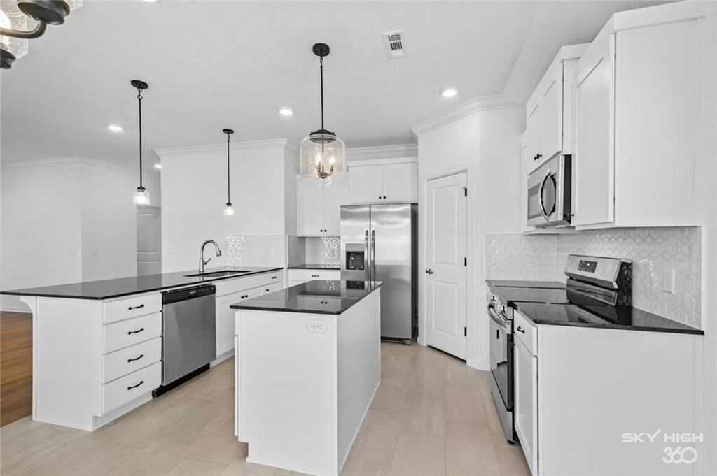 293 W Tyler Rd - Photo 7 of 26