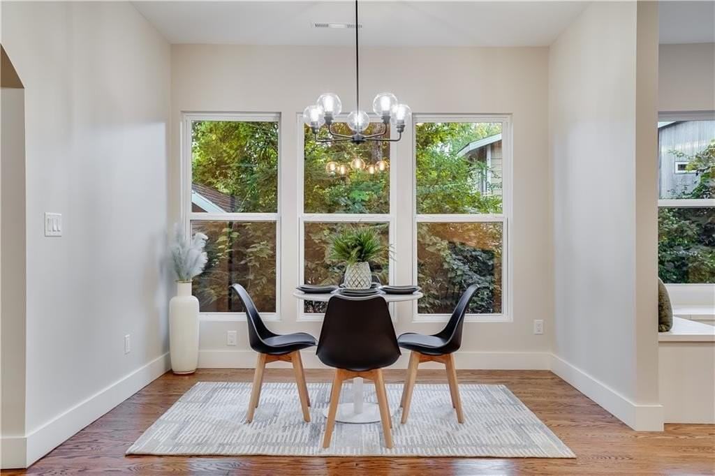 319 S College Ave - Photo 5 of 19