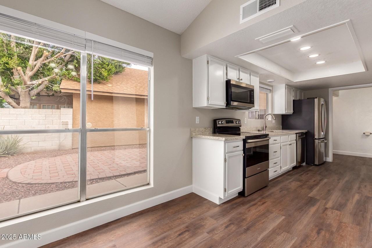 1616 N Calle Cir - Photo 5 of 18