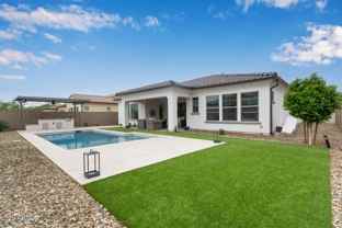 11807 W Parkway Ln - Photo 1 of 1