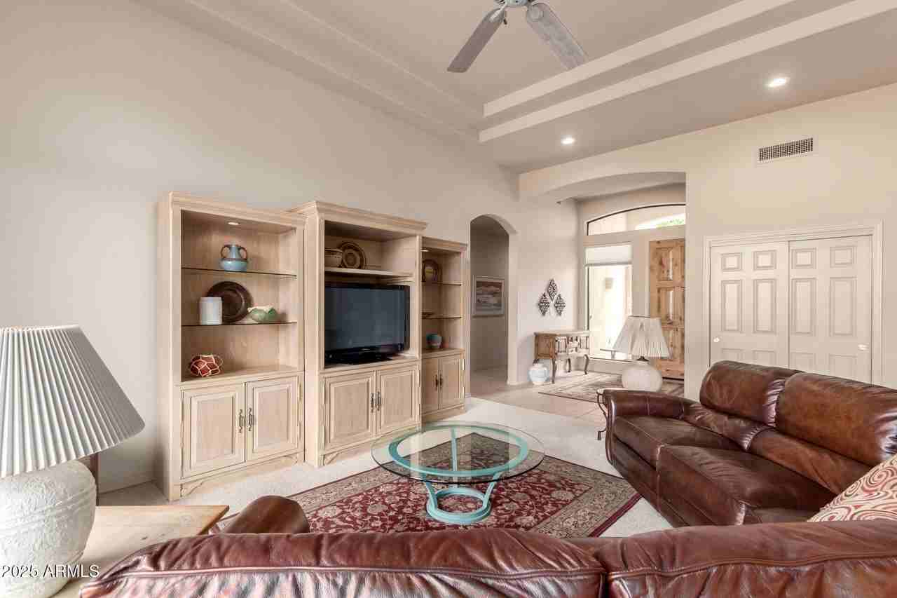 25621 N Sago Dr - Photo 6 of 45