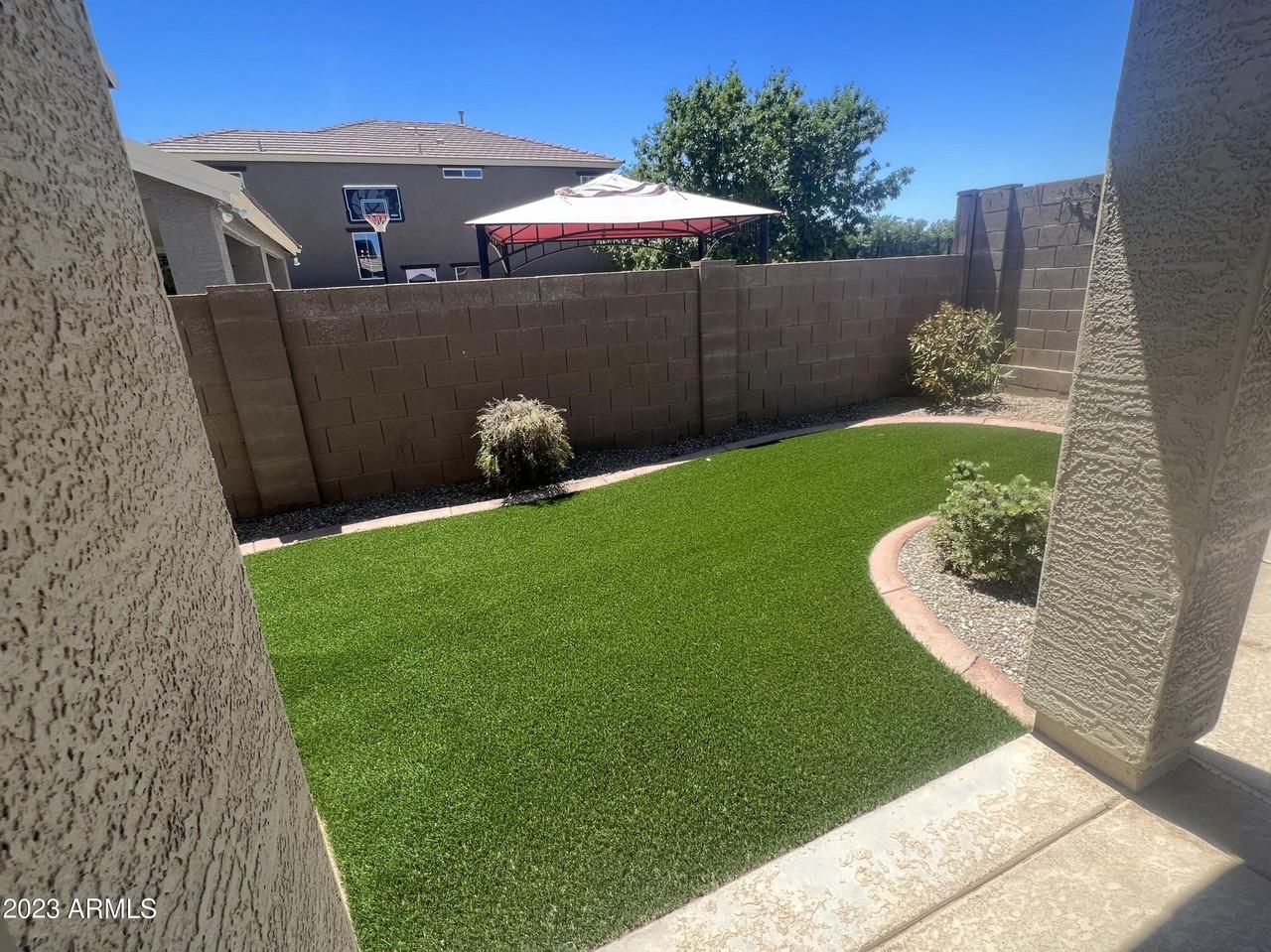 11740 N 148th Ave - Photo 3 of 49