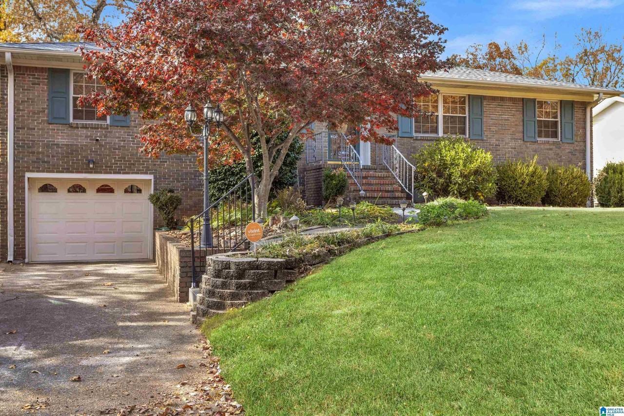 1524 Highland Dr - Photo 2 of 23