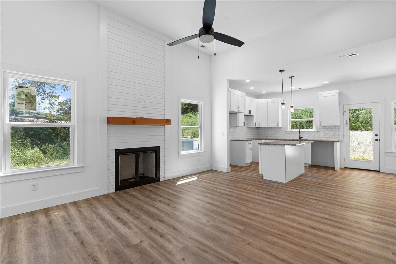 4757 Green Shanty Rd - Photo 6 of 37