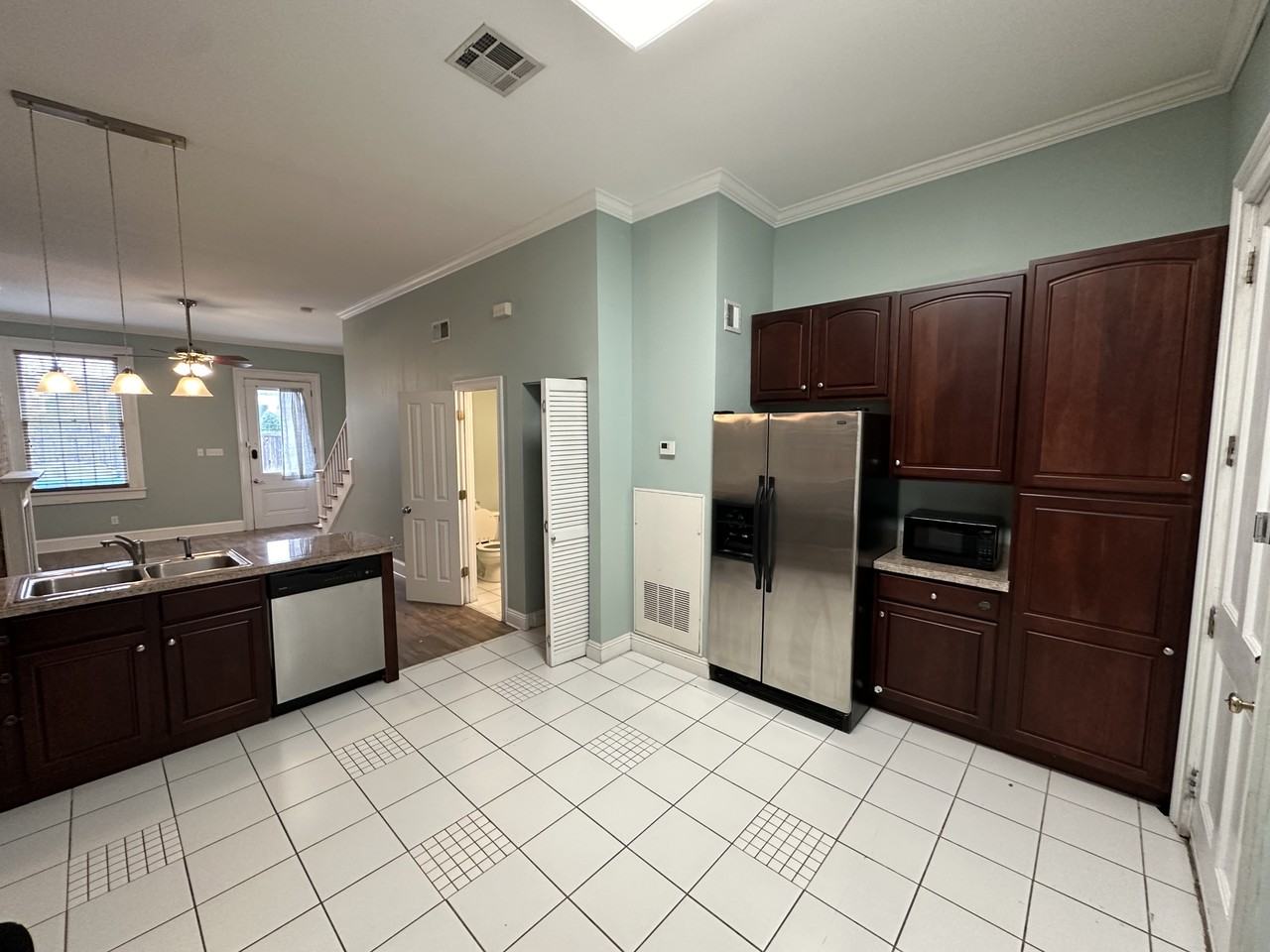 532 1st St #532 - Photo 5 of 21