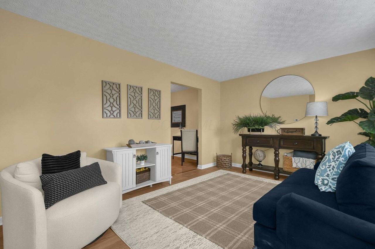 3084 Highland Park Dr - Photo 3 of 25