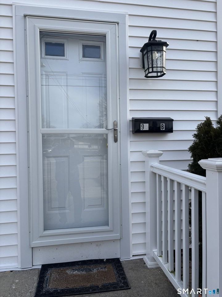 95 Pennsylvania Ave - Photo 6 of 36