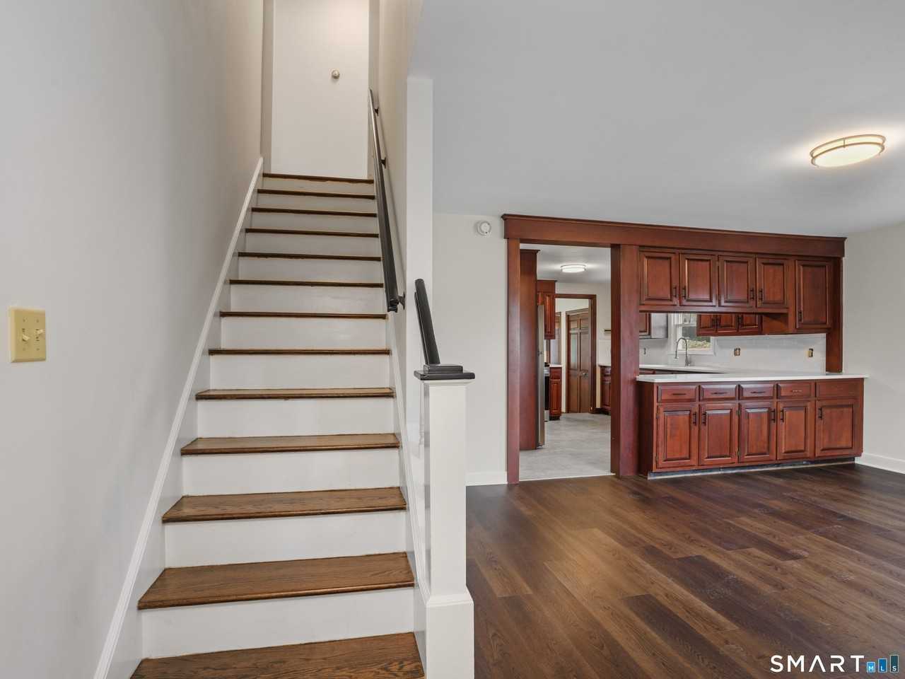 8 Raleigh Rd - Photo 7 of 19