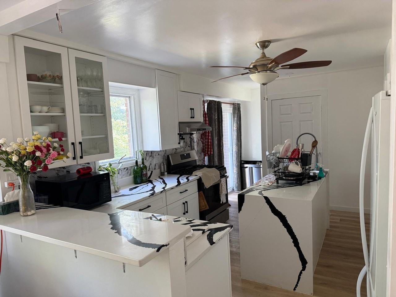 638 Creston Ave #2 - Photo 4 of 8