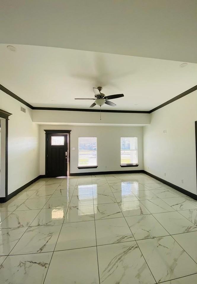 2837 Garden View Dr - Photo 3 of 40