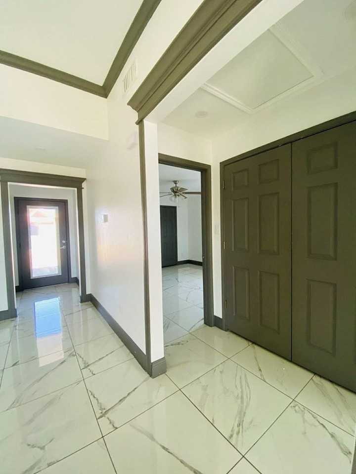 2837 Garden View Dr - Photo 4 of 40