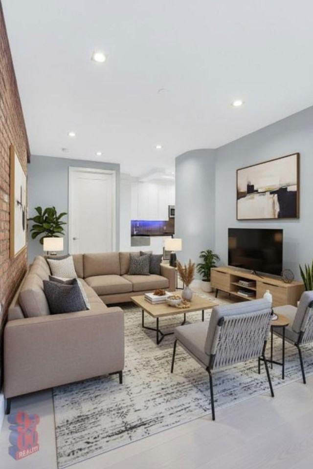 Stanton St - Photo 4 of 7