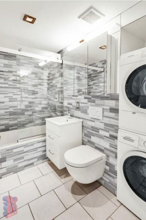 W 97th St - Photo 7 of 8