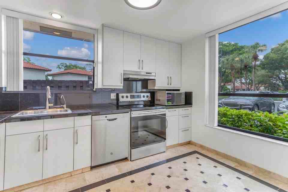 5790 Fox Hollow Drive - Photo 4 of 8