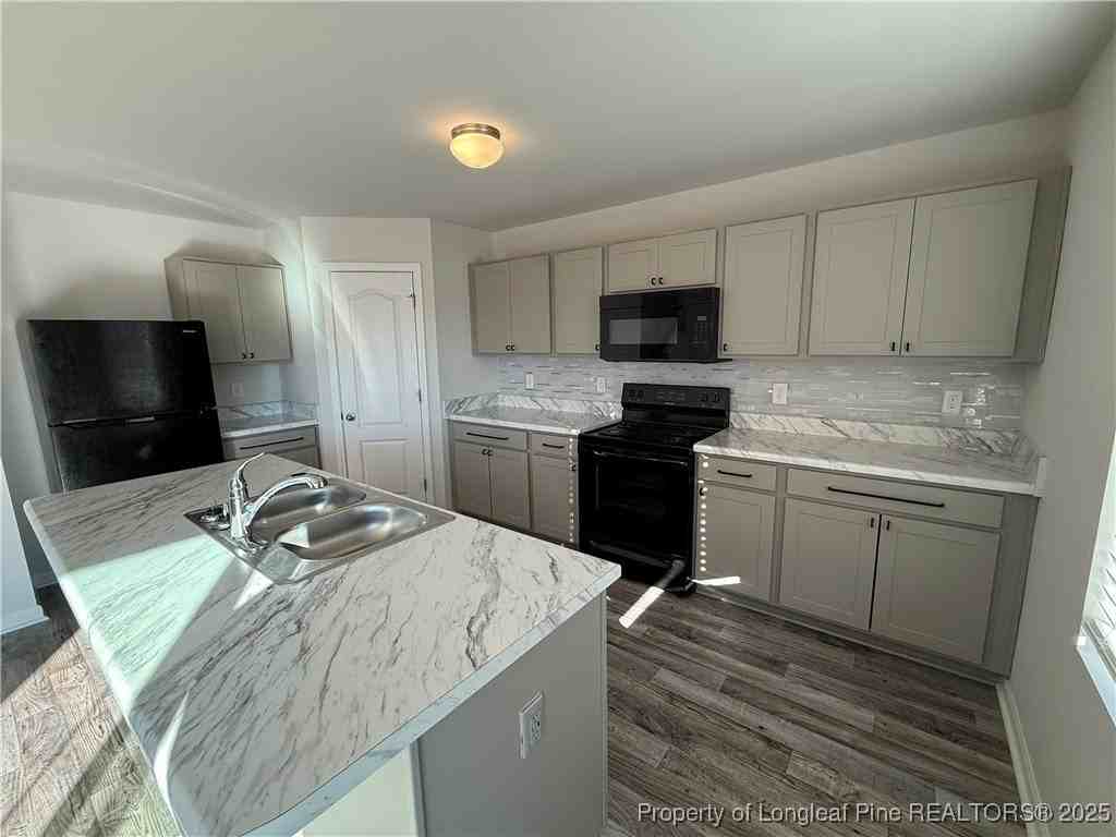 204 Taylors Creek Way - Photo 6 of 23