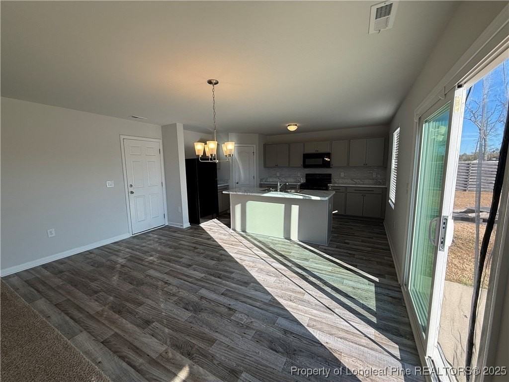 204 Taylors Creek Way - Photo 7 of 23