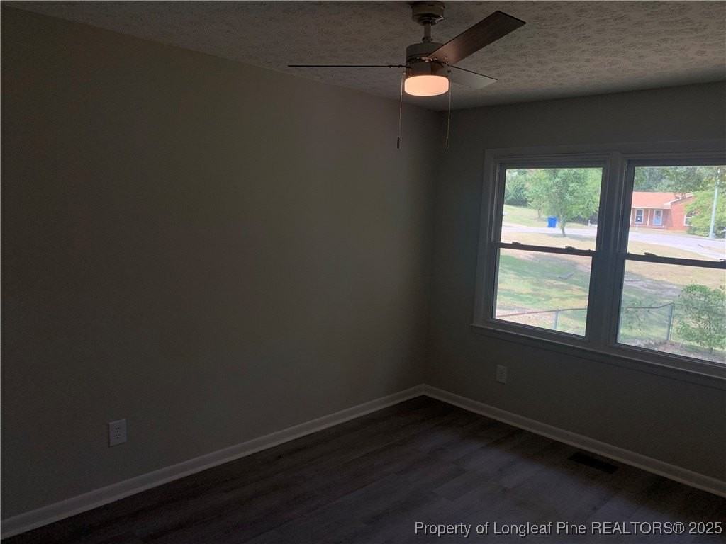 412 Nottingham Dr - Photo 6 of 8