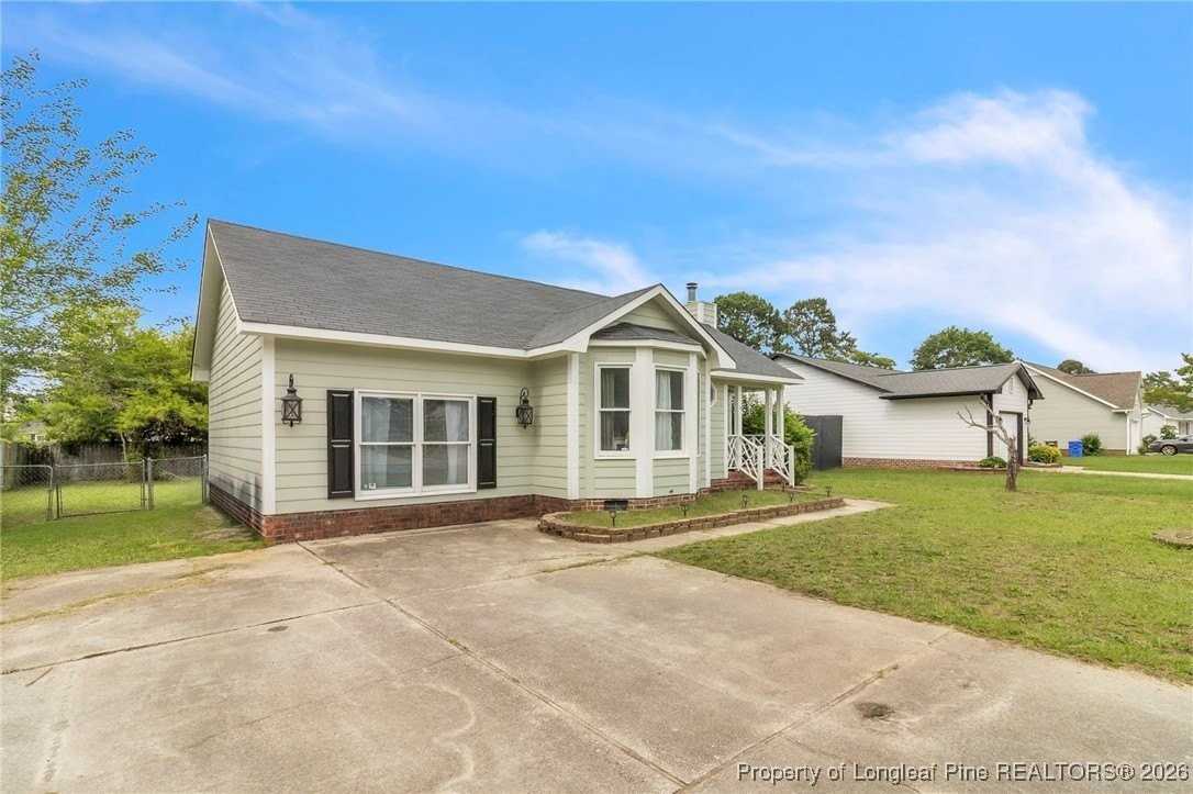 5008 Shimmer Dr - Photo 2 of 26