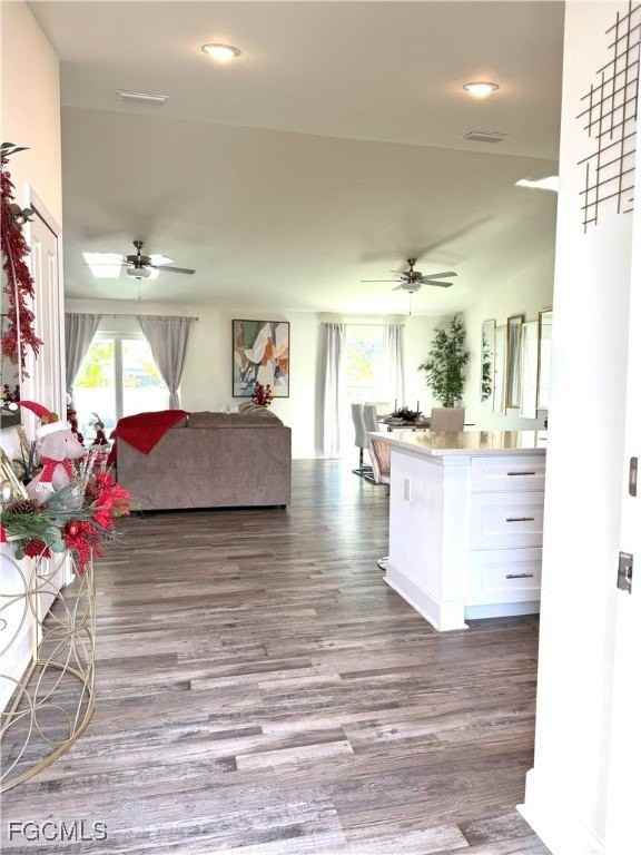 332 Nw 19th St - Photo 5 of 24