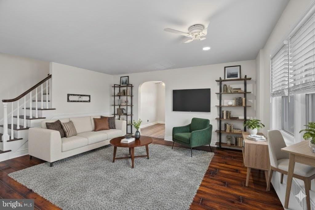 238 Steward St - Photo 4 of 25