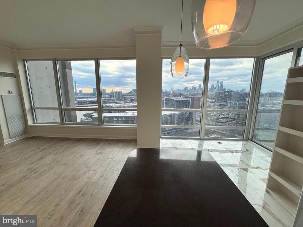 901 N Penn St - Photo 6 of 50