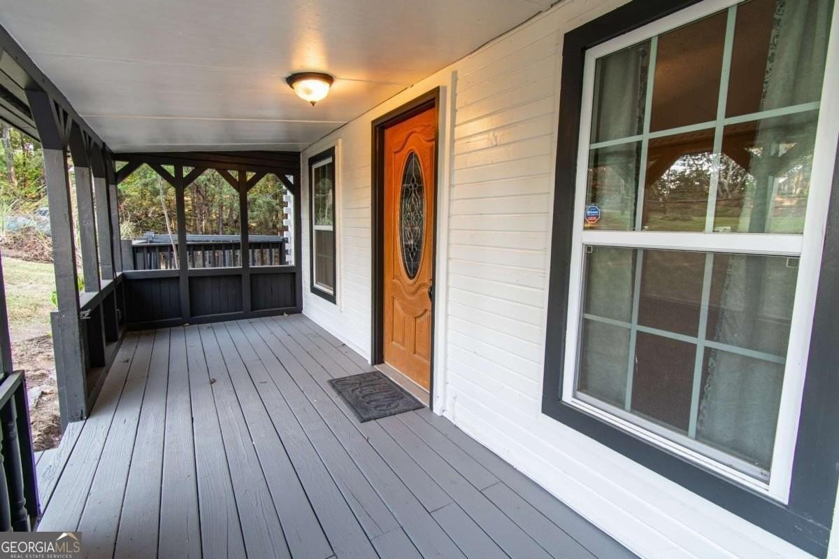 250 Nottingham Way Ne - Photo 5 of 32