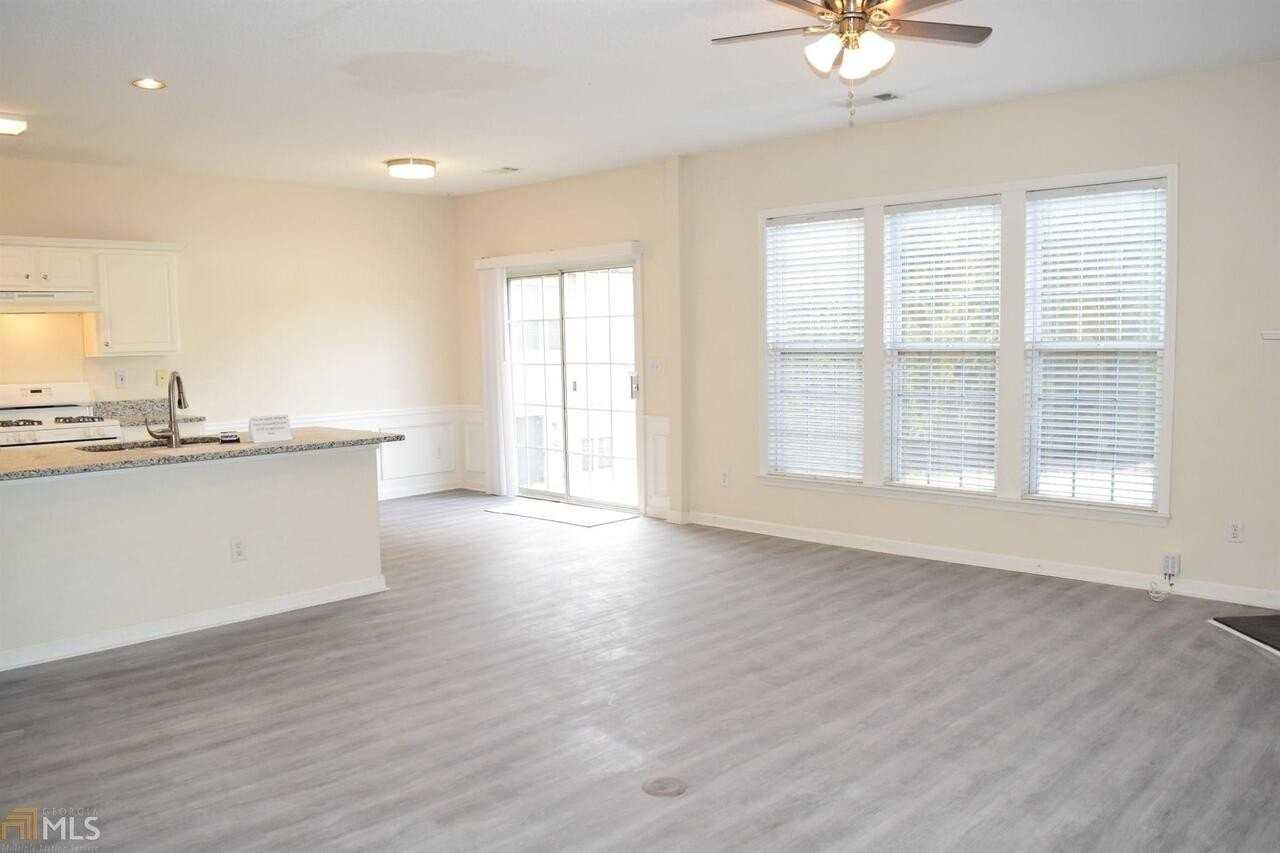 3625 Gainesway Ct - Photo 2 of 19