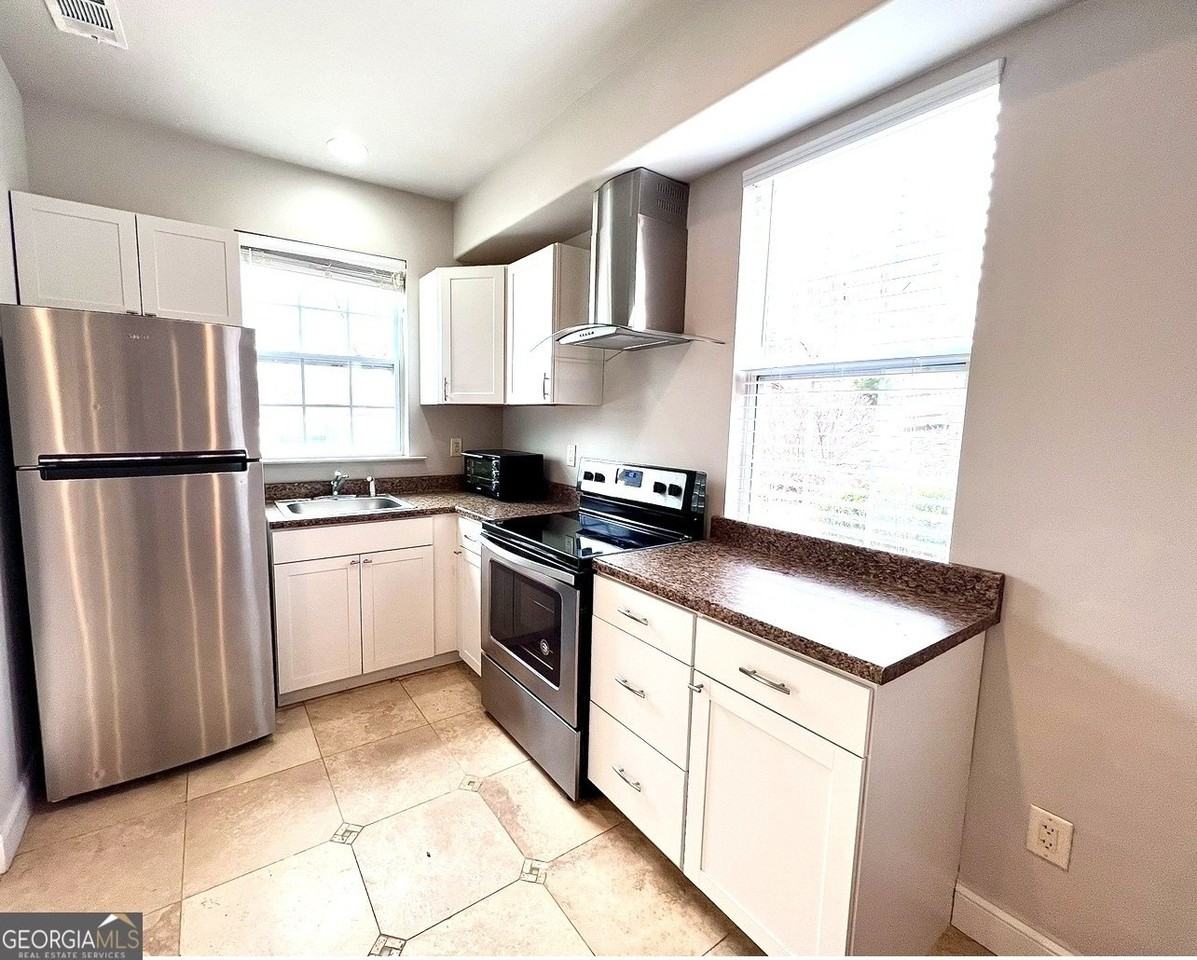 4236 E Cherokee Dr - Photo 5 of 16