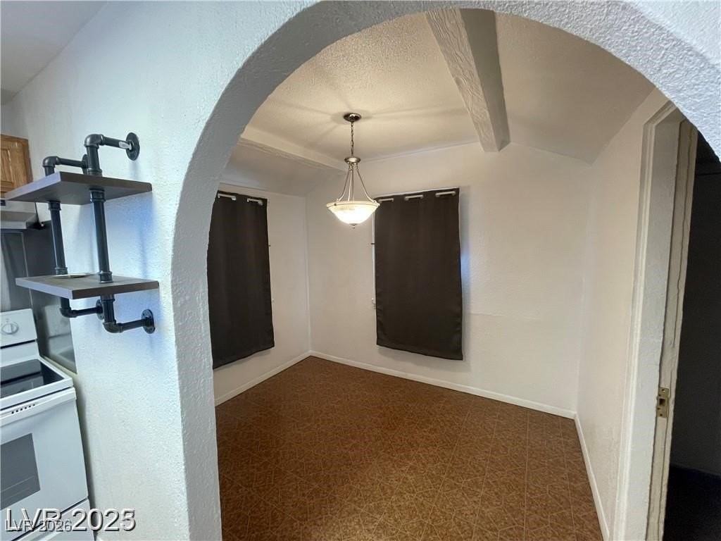 668 Avenue F - Photo 3 of 32