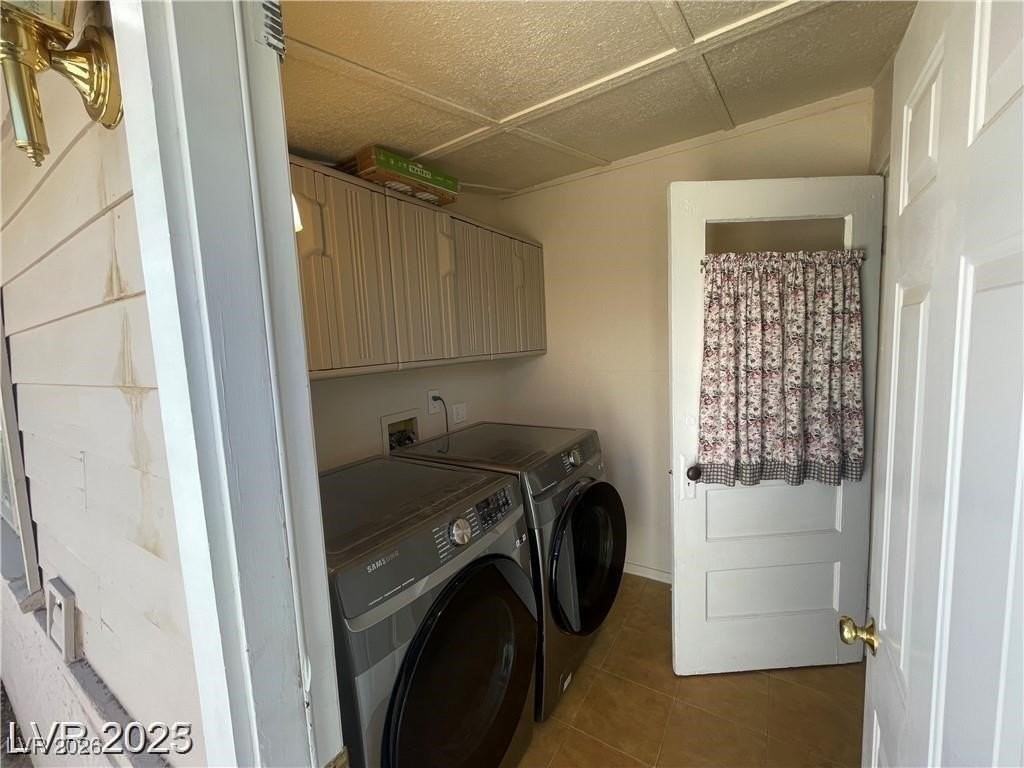 668 Avenue F - Photo 5 of 32