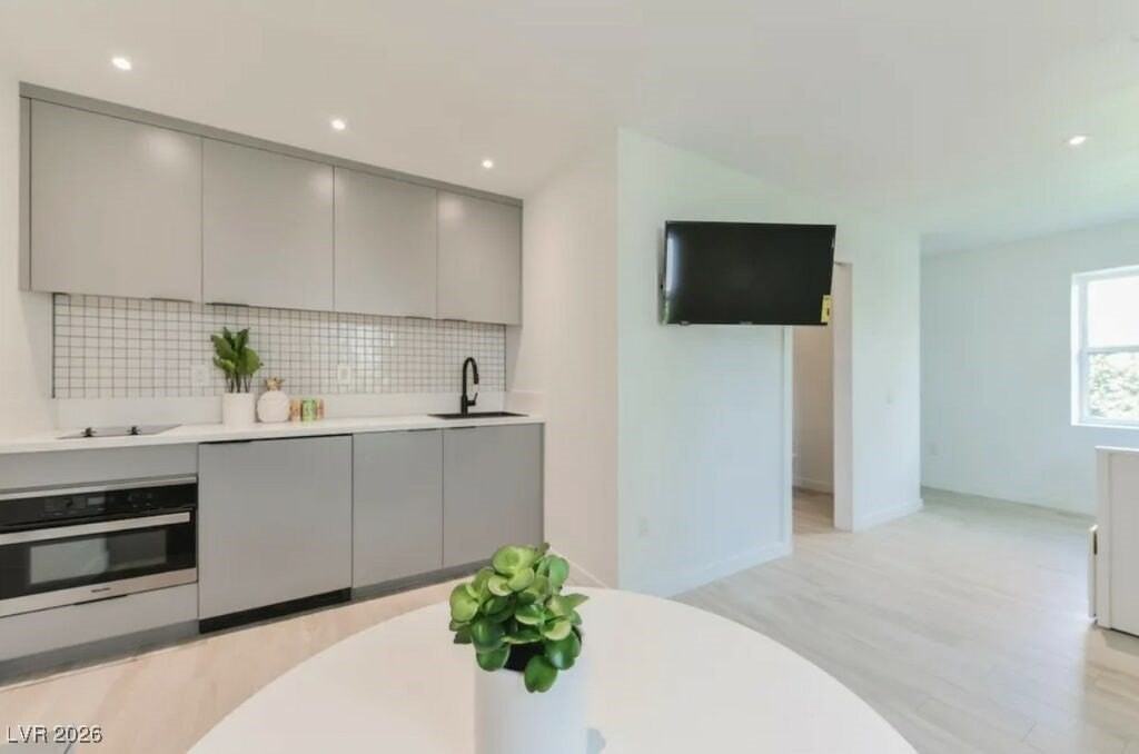 715 S 3rd St #9 - Photo 6 of 13