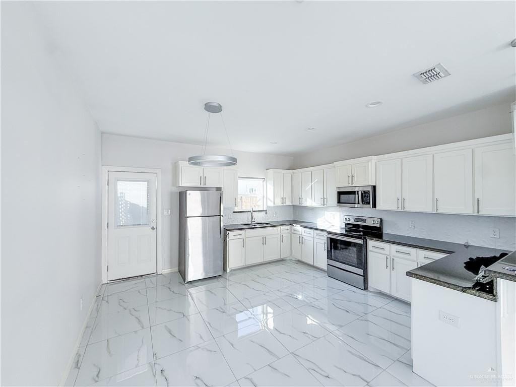 5700 Puffin Avenue #3 - Photo 5 of 17