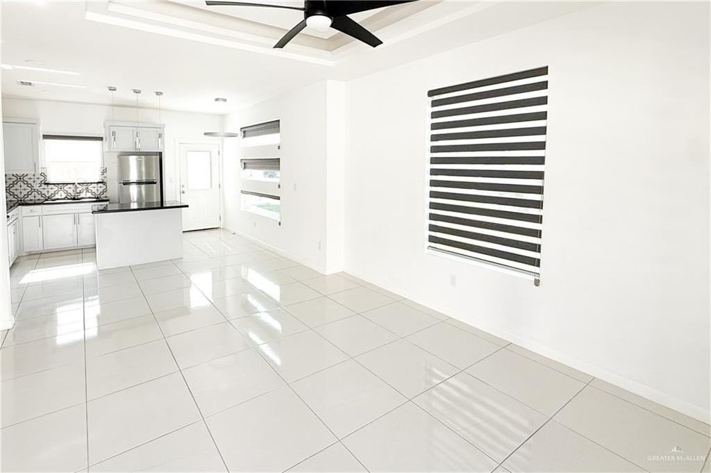 1600 Angelina Dr #1 - Photo 4 of 16