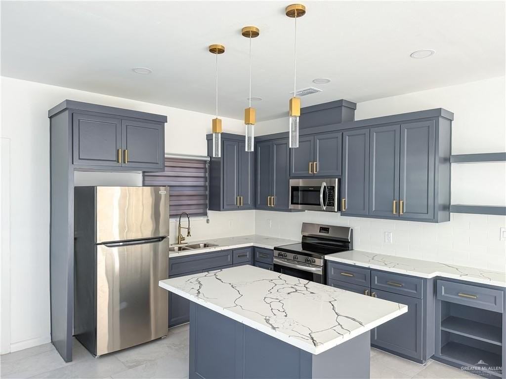 2104 Cassandra St #3 - Photo 5 of 15