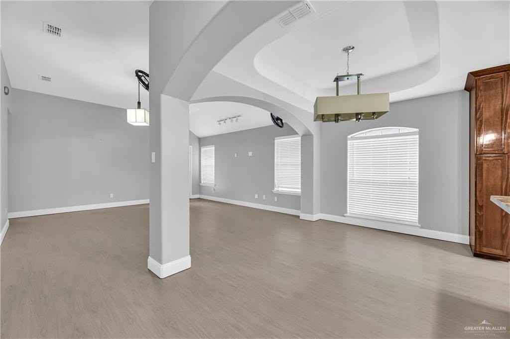 2613 Quamasia Ave - Photo 5 of 13