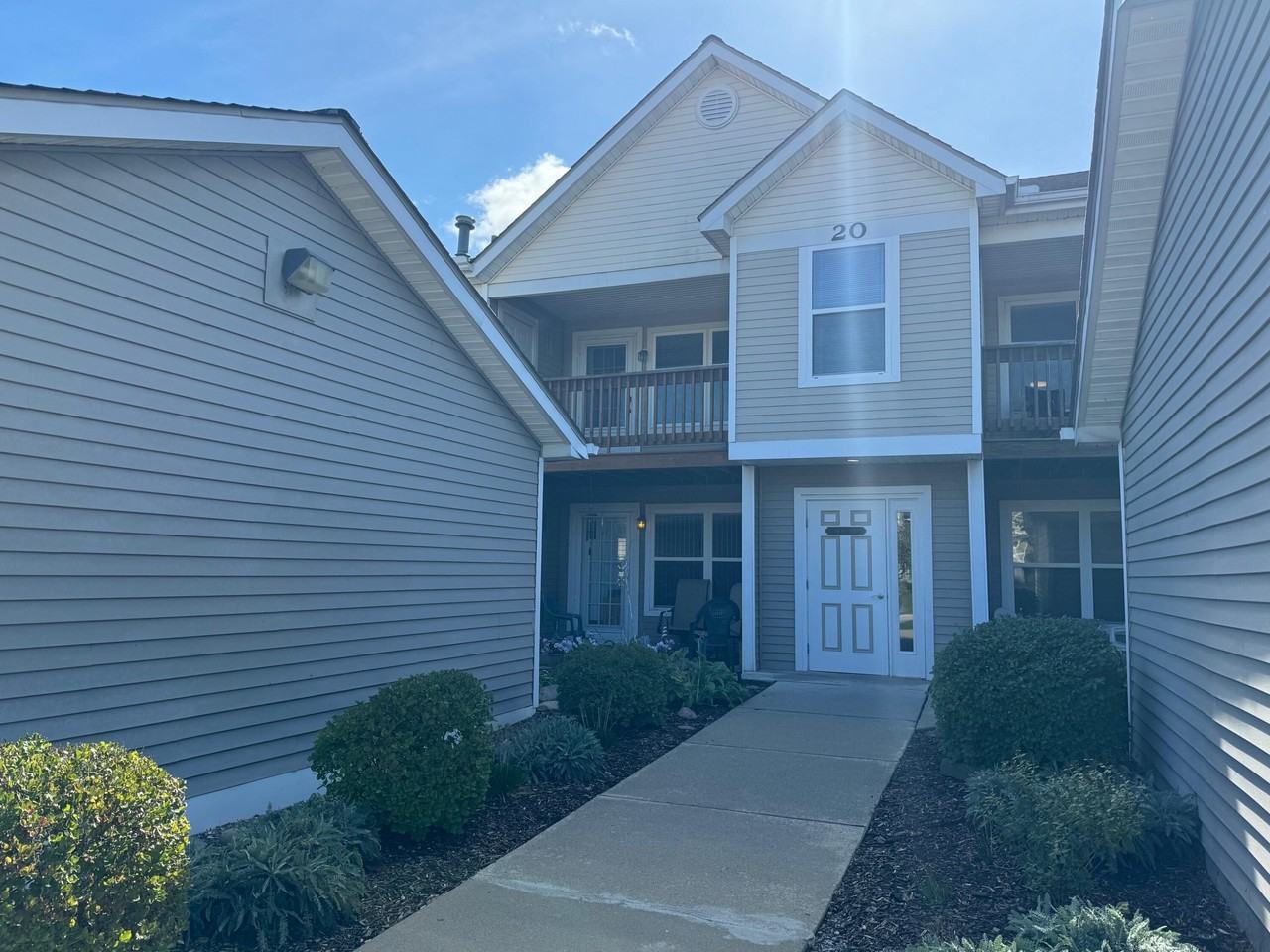 1567 Weatherstone Dr - Photo 2 of 23