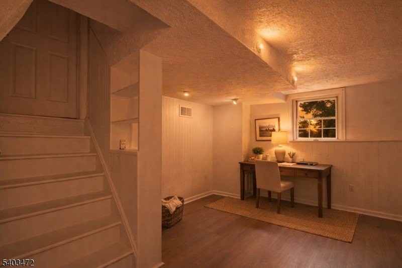 92 Arbor - Photo 5 of 6