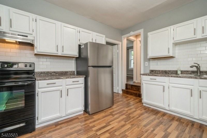 97 Allen St - Photo 4 of 10