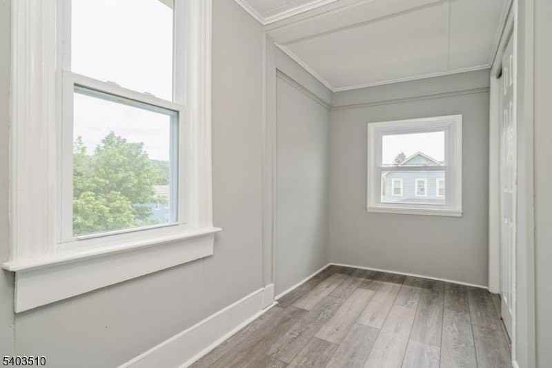 99 Allen St - Photo 3 of 13