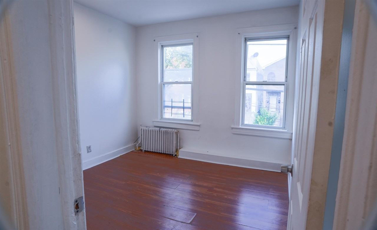 13 Stevens Ave #2 - Photo 7 of 13