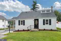 4 Buttonwood Ave - Photo 1 of 1