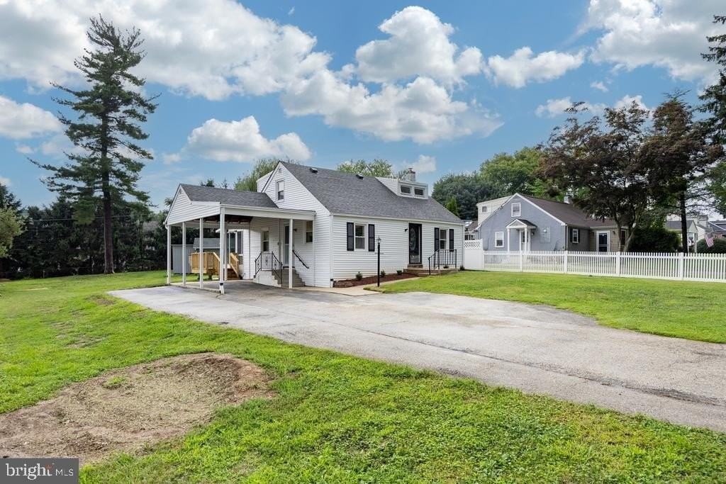 4 Buttonwood Ave - Photo 4 of 50