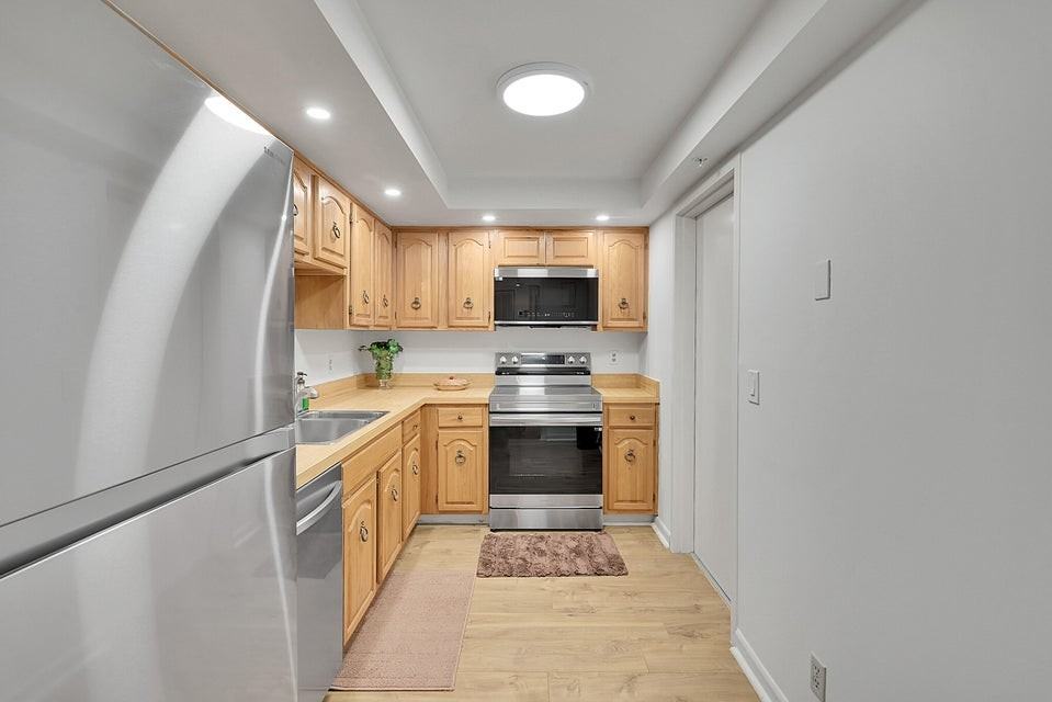 7835 Lakeside Boulevard - Photo 4 of 8