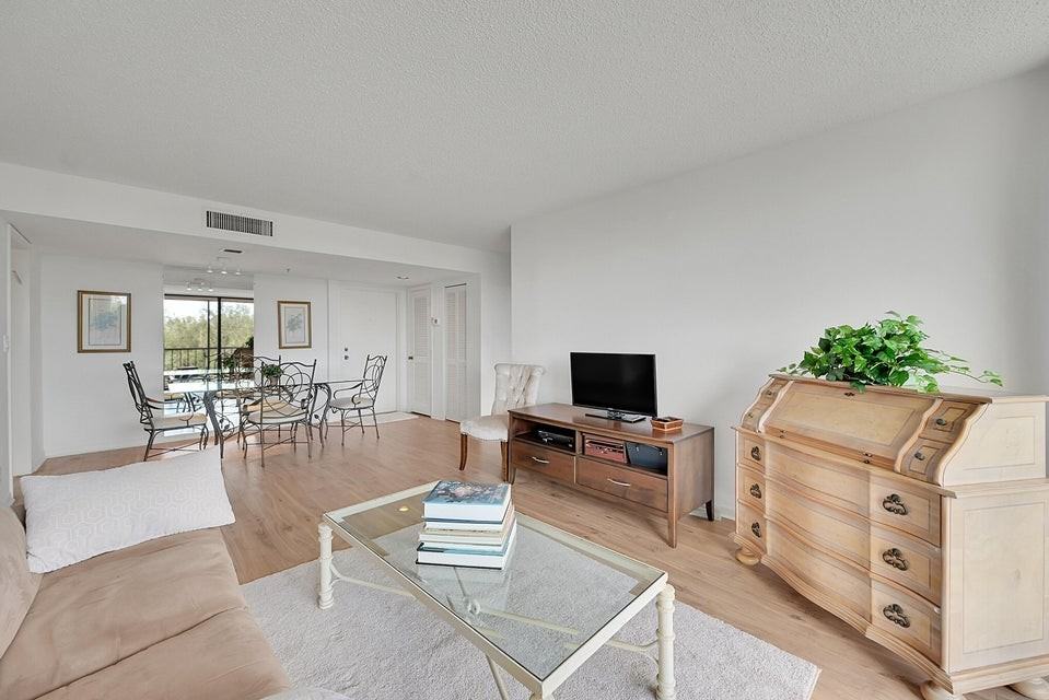 7835 Lakeside Boulevard - Photo 7 of 8