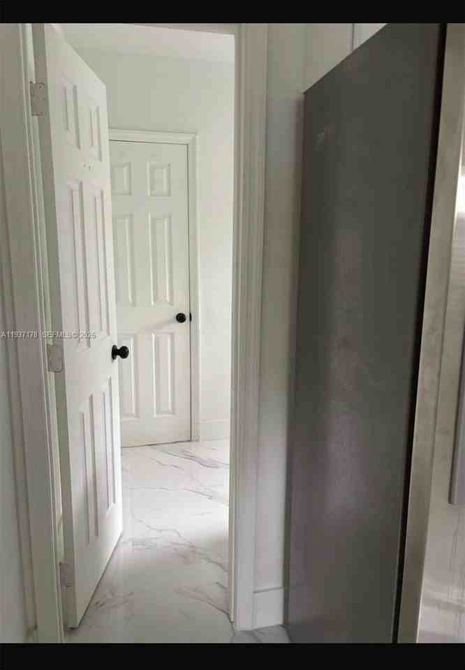 3101 Sw 22nd Ct #2 - Photo 5 of 5